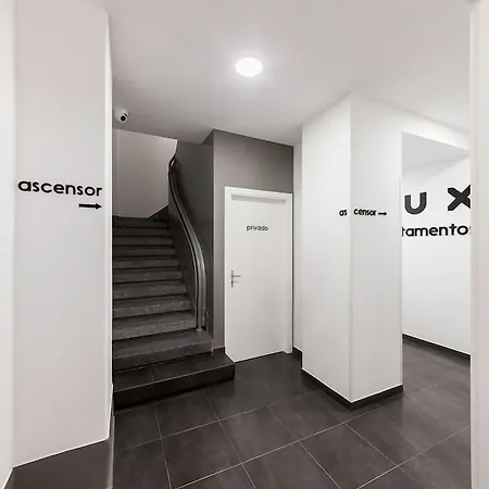 Lux Santiago * サンティアゴ・デ・コンポステーラ